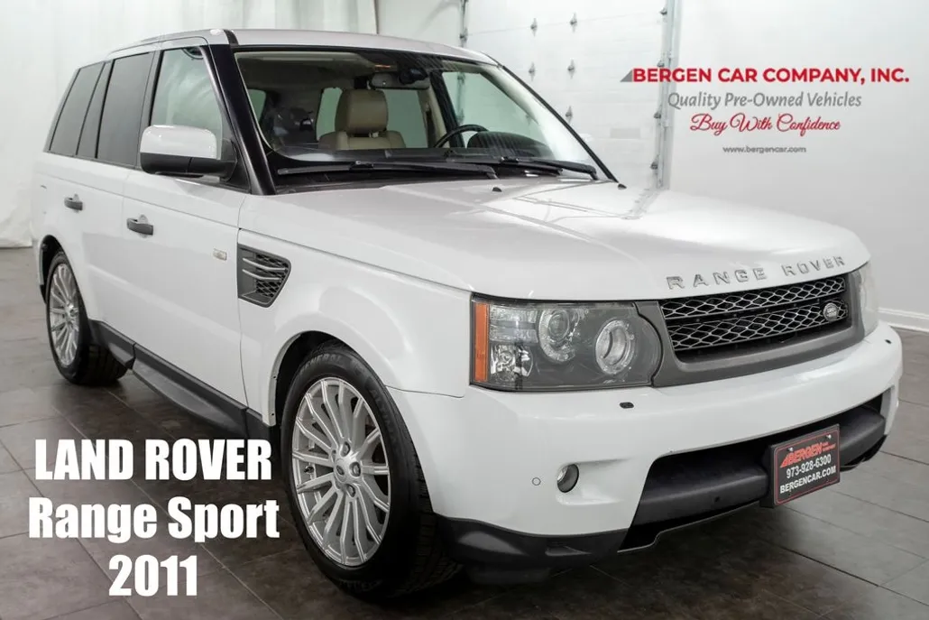 2011 Land Rover Range Rover Sport HSE photo 1