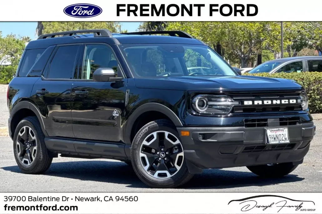 2023 Ford Bronco Sport Outer Banks photo 1