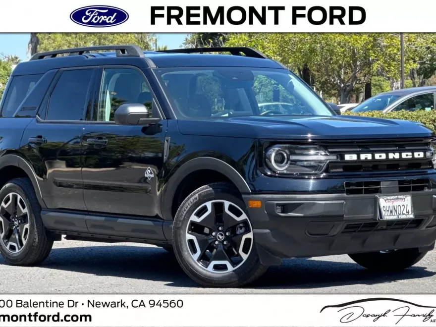 2023 Ford Bronco Sport Outer Banks photo 1