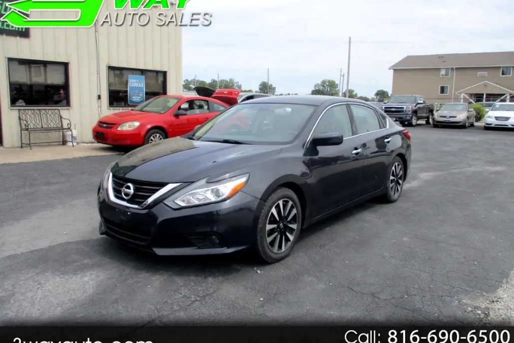 2018 Nissan Altima 2.5 SV photo 1