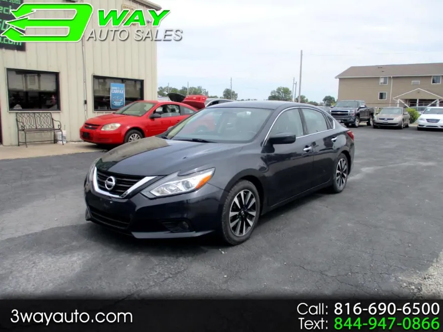 2018 Nissan Altima 2.5 SV photo 1