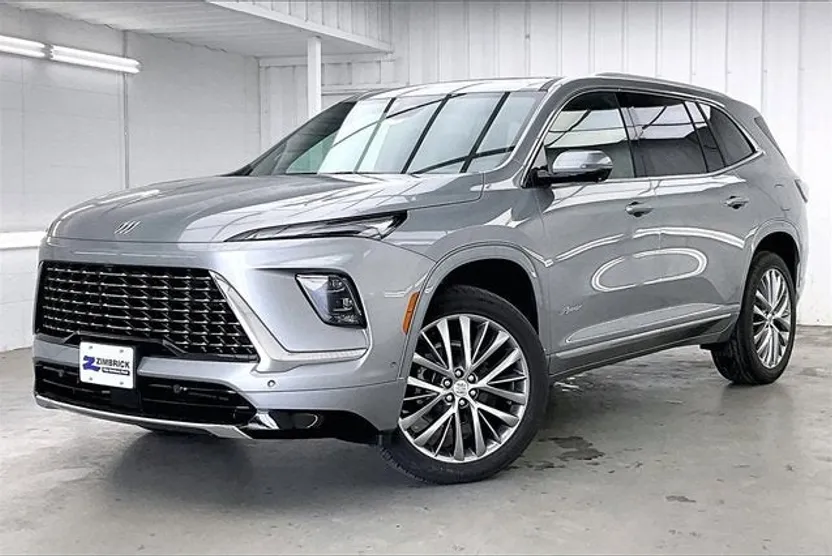 2026 Buick Enclave Avenir photo 1
