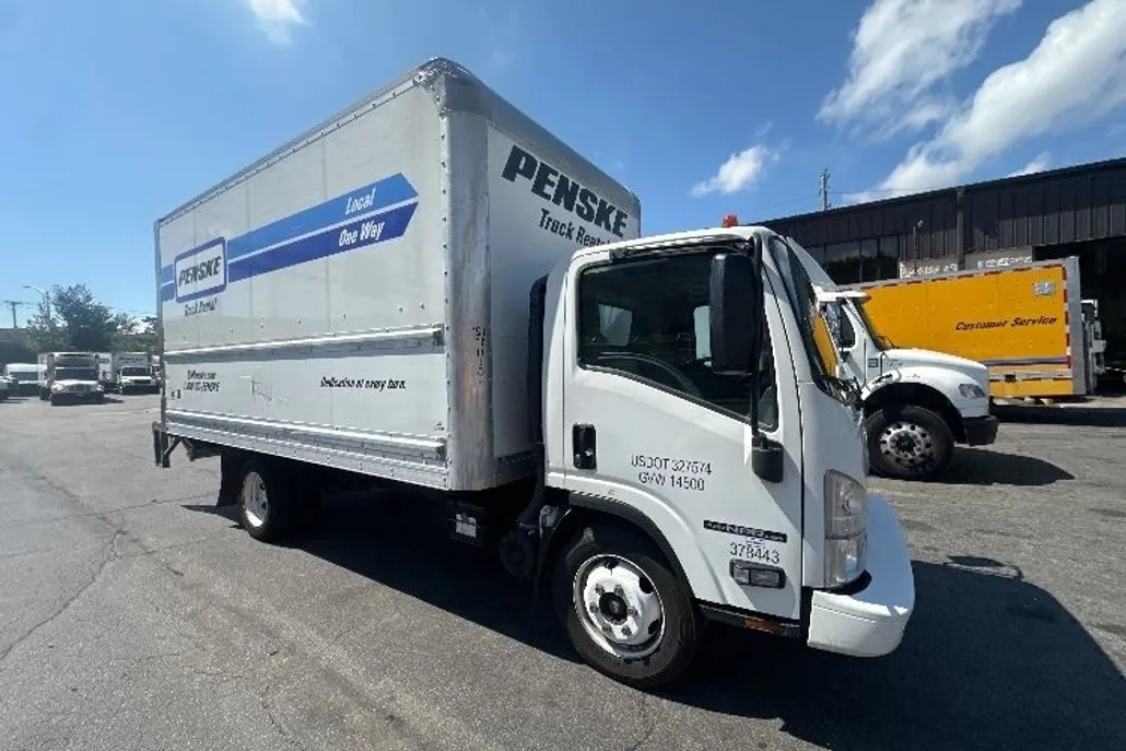 2020 Isuzu NPR photo 1