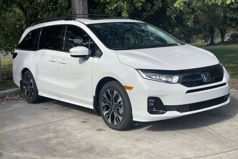 2026 Honda Odyssey Elite photo 1