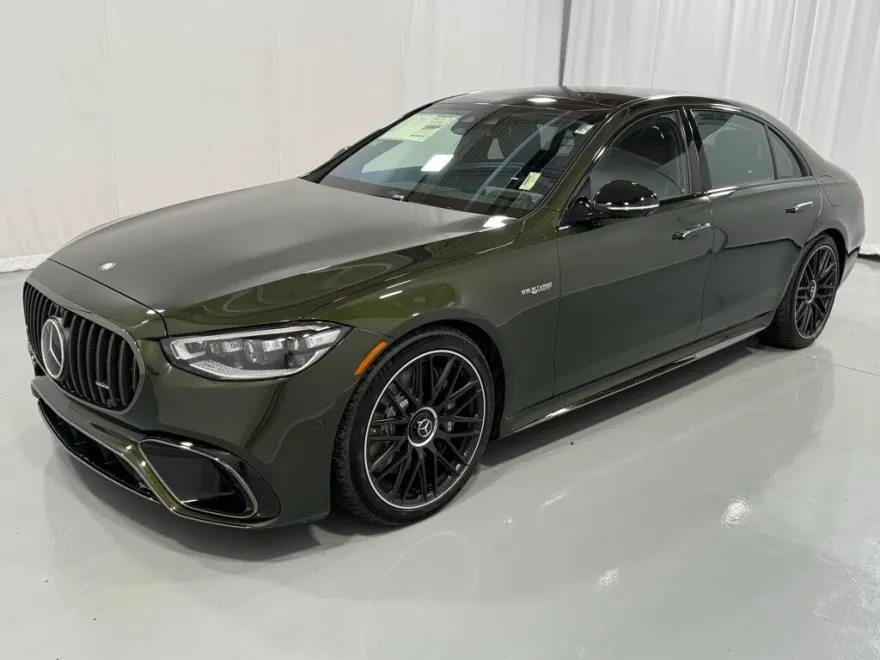 2025 Mercedes Benz S AMG 63 photo 1