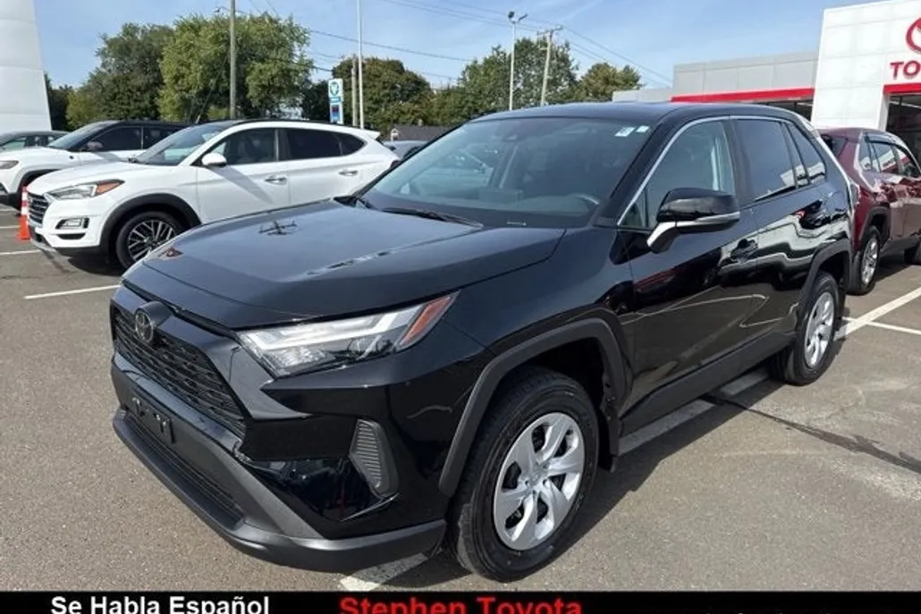 2025 Toyota RAV4 LE photo 1