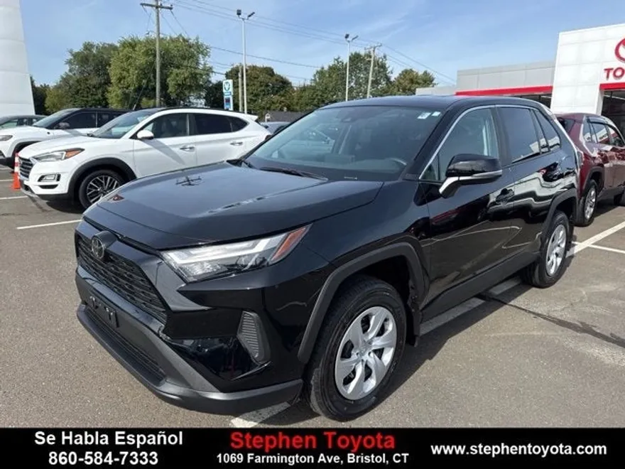 2025 Toyota RAV4 LE photo 1