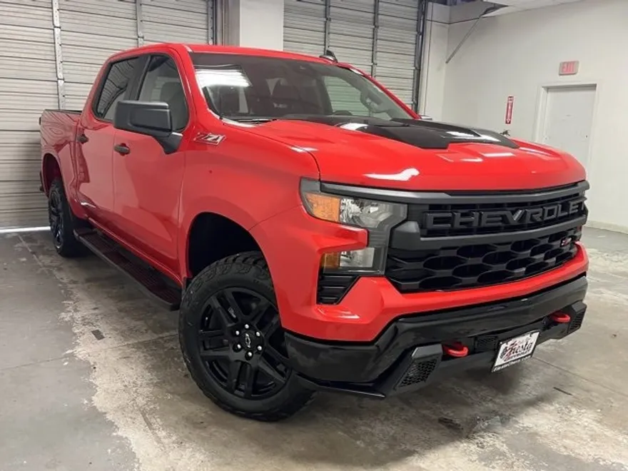2023 Chevrolet Silverado 1500 Custom Trail Boss photo 1