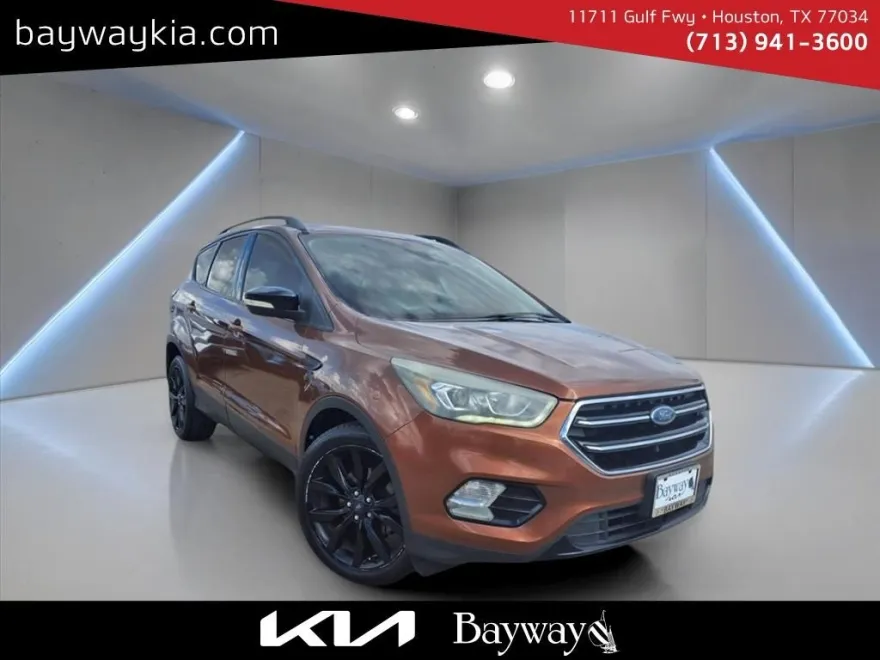 2017 Ford Escape Titanium photo 1