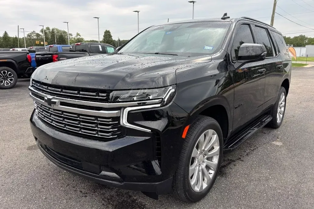 2022 Chevrolet Tahoe RST photo 1