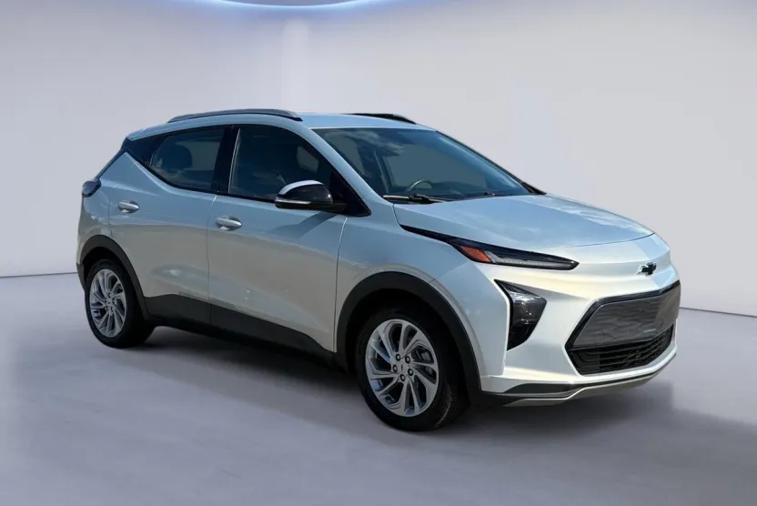 2023 Chevrolet Bolt EUV photo 1