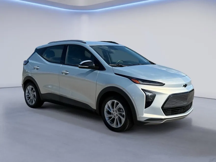 2023 Chevrolet Bolt EUV photo 1