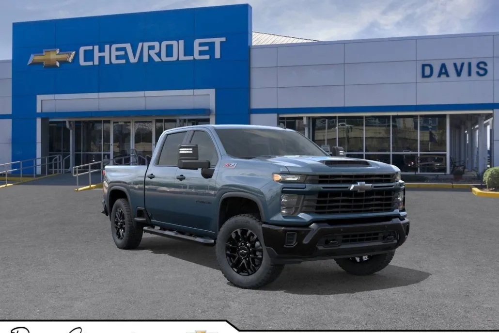2026 Chevrolet Silverado 2500HD Custom photo 1
