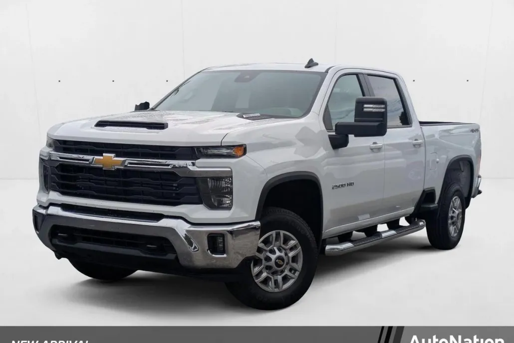 2025 Chevrolet Silverado 2500HD LT photo 1