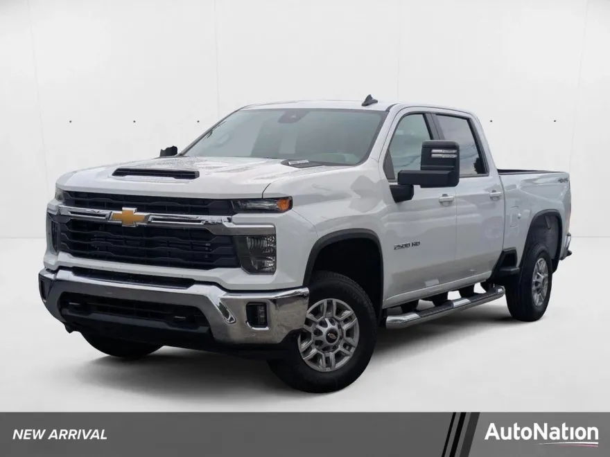 2025 Chevrolet Silverado 2500HD LT photo 1