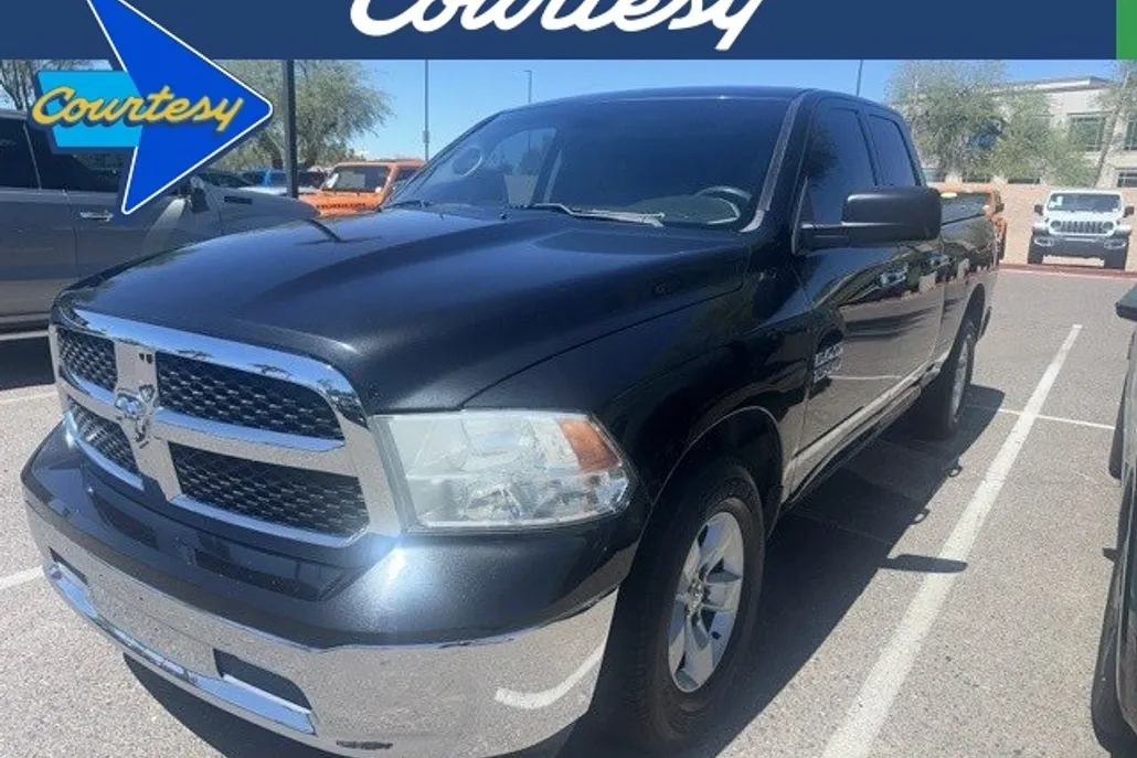 2018 Ram 1500 SLT photo 1