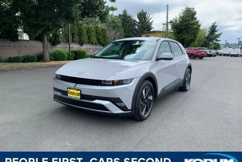 2025 Hyundai Ioniq 5 SE photo 1