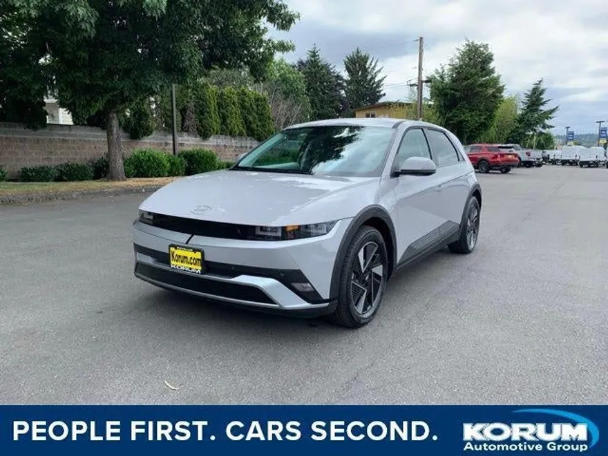 2025 Hyundai Ioniq 5 SE photo 1