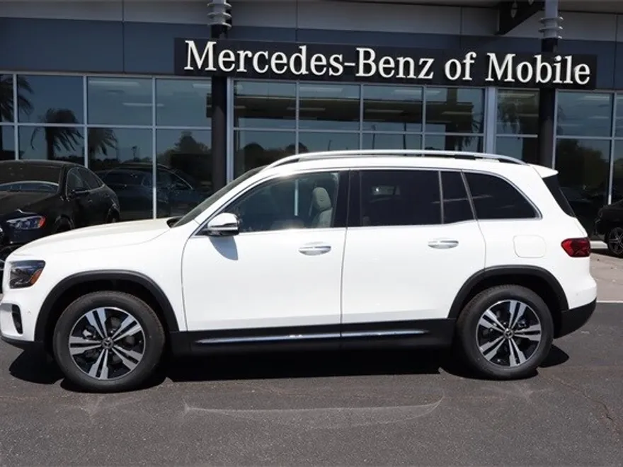 2025 Mercedes Benz GLB 250 photo 1