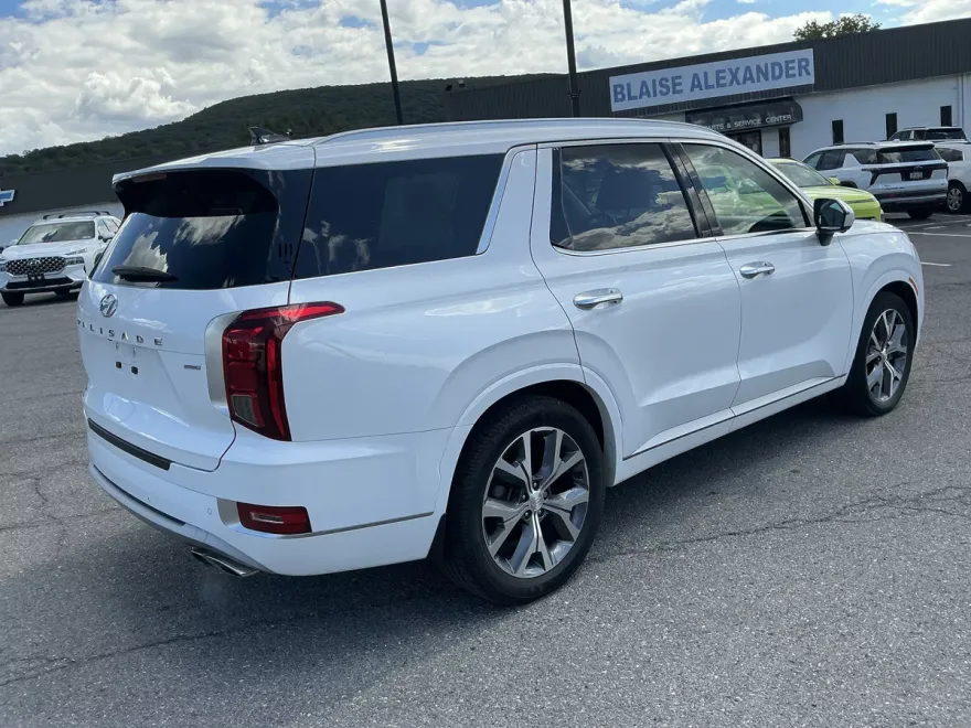 2022 Hyundai Palisade Limited photo 1