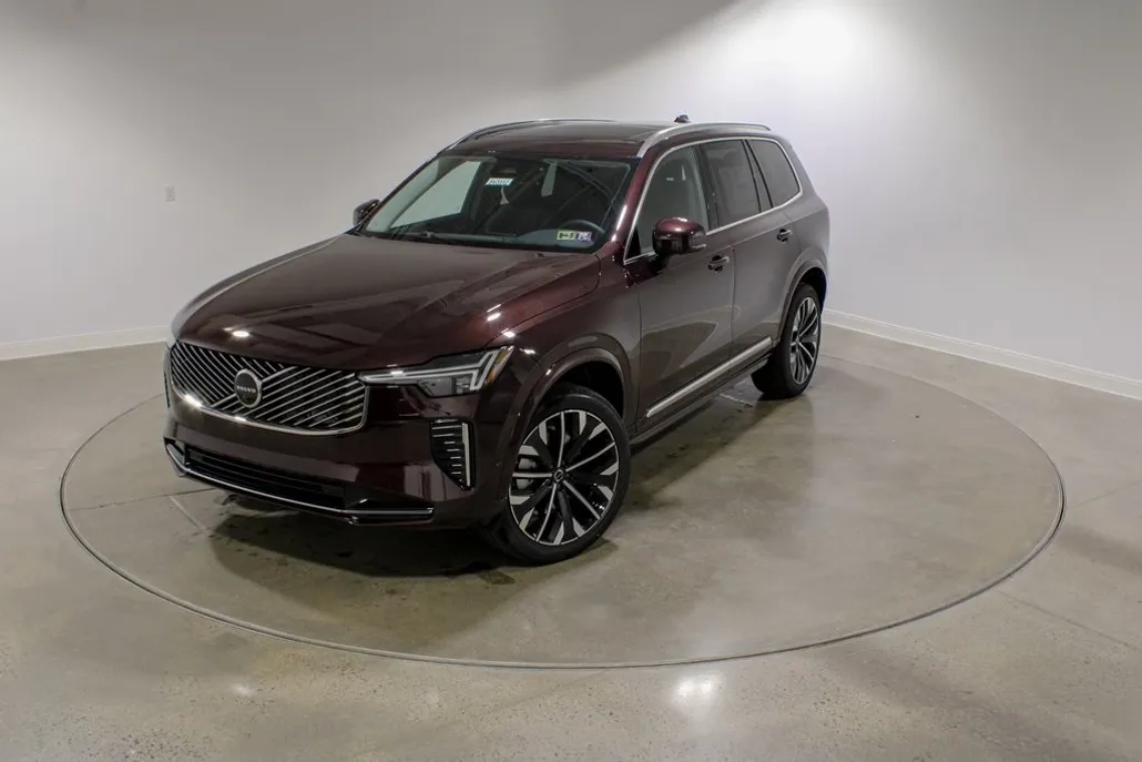 2026 Volvo XC90 Plus photo 1