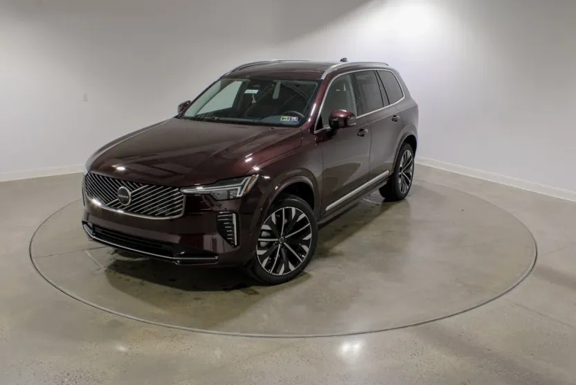 2026 Volvo XC90 Plus photo 1