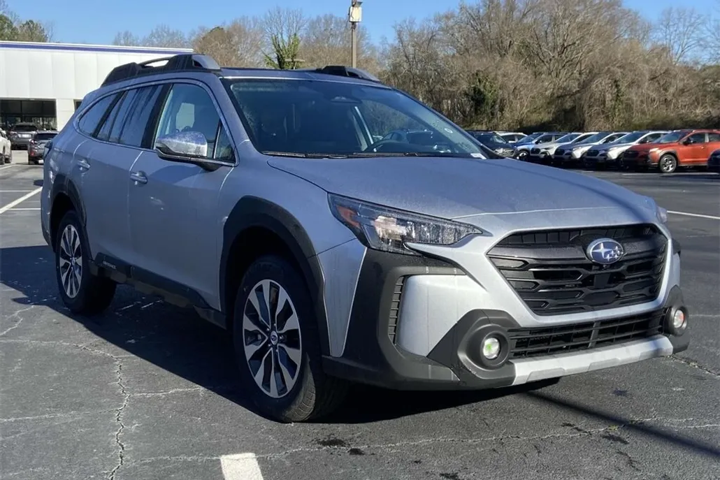 2025 Subaru Outback Touring photo 1