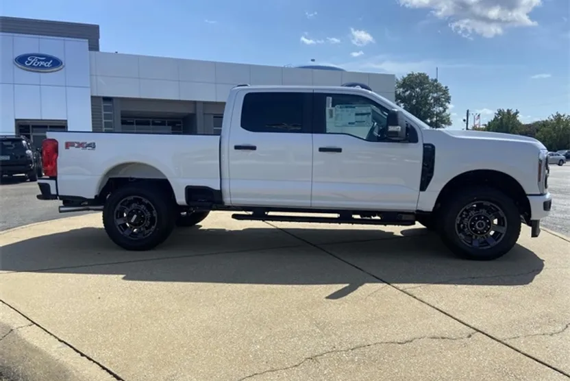 2026 Ford F-250 photo 1