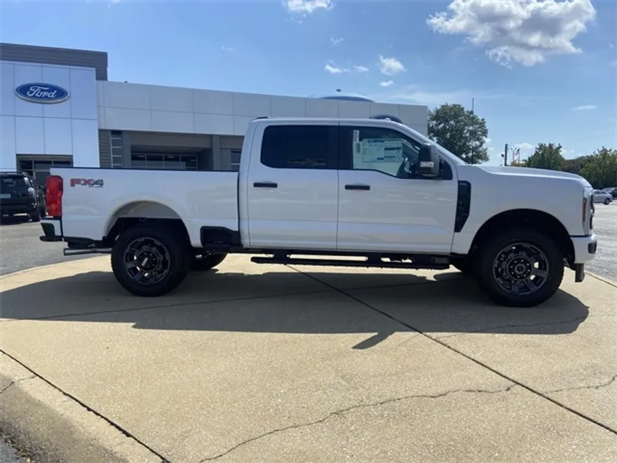 2026 Ford F-250 photo 1