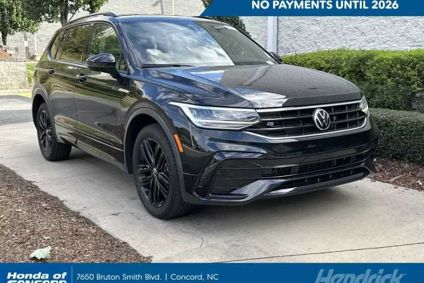 2022 Volkswagen Tiguan SE R-Line Black photo 1