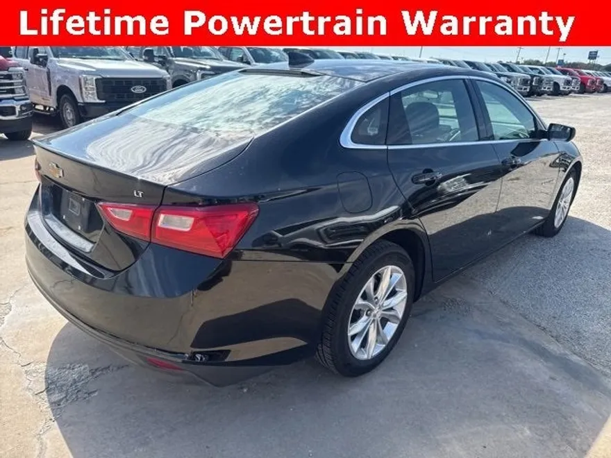 2024 Chevrolet Malibu 1LT photo 1