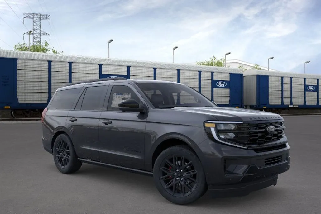 2025 Ford Expedition Platinum photo 1