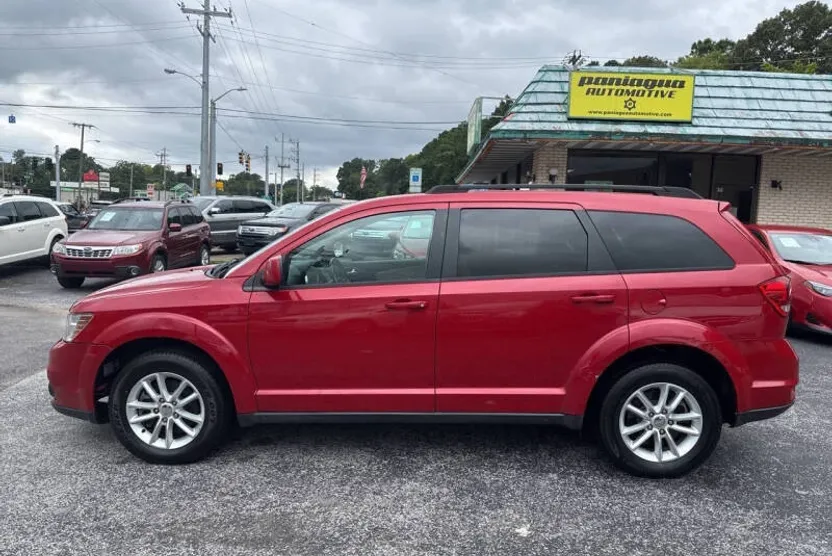 2017 Dodge Journey SXT photo 1