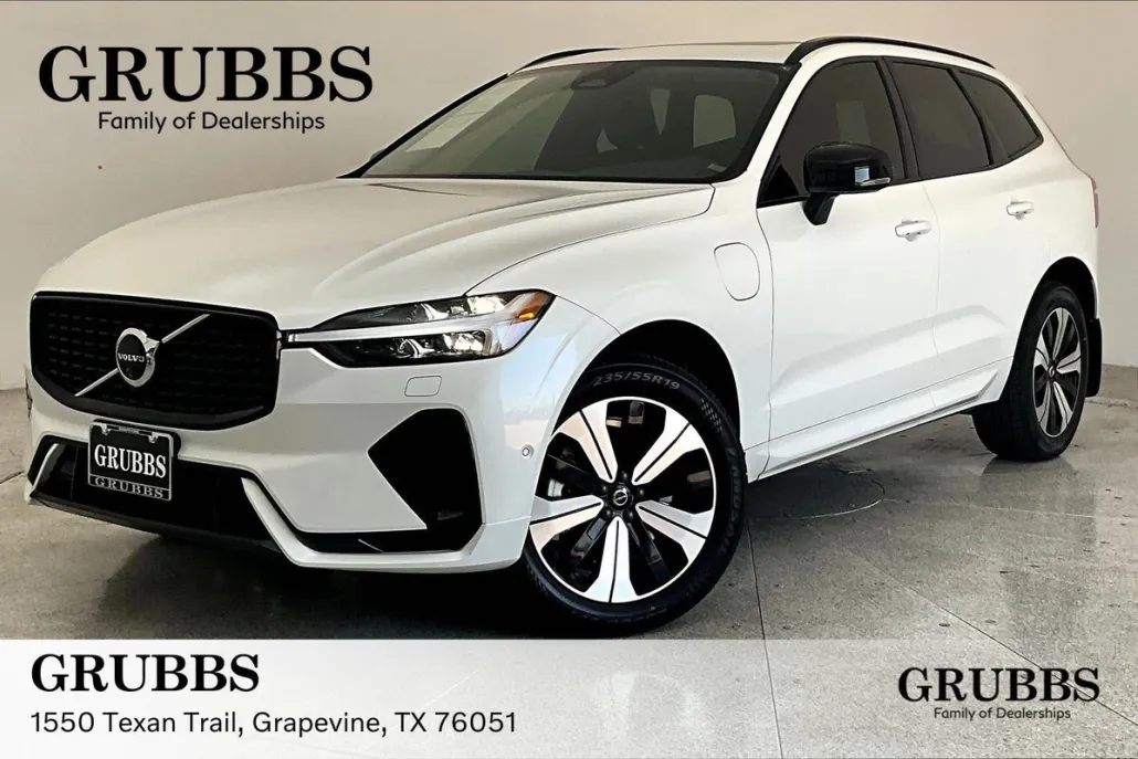 2024 Volvo XC60 Recharge Hybrid Plus photo 1