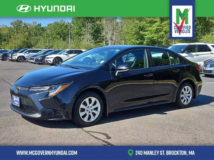 2022 Toyota Corolla LE photo 1