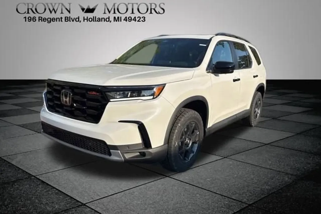 2025 Honda Pilot TrailSport photo 1