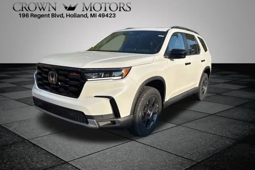 2025 Honda Pilot TrailSport photo 1