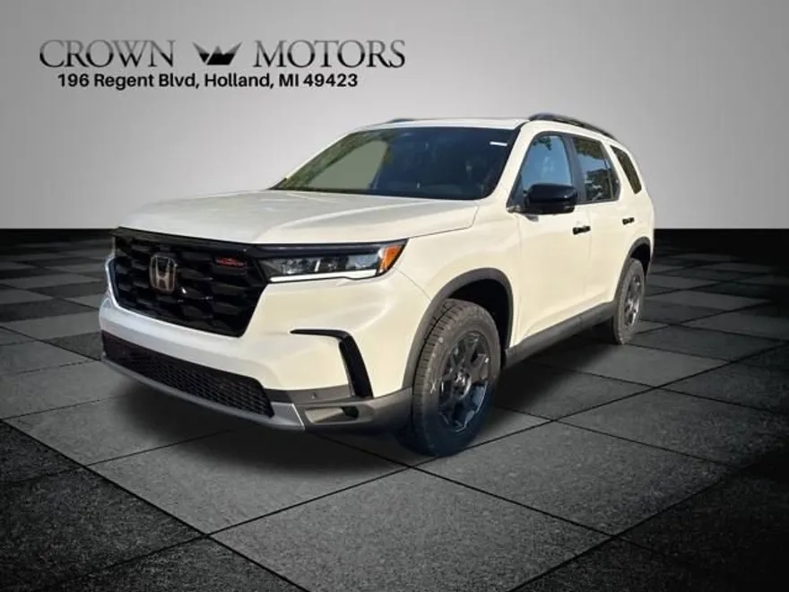 2025 Honda Pilot TrailSport photo 1