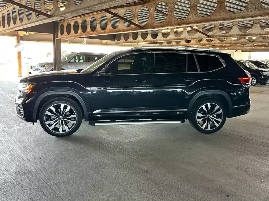 2022 Volkswagen Atlas V6 SEL Premium R-Line photo 1