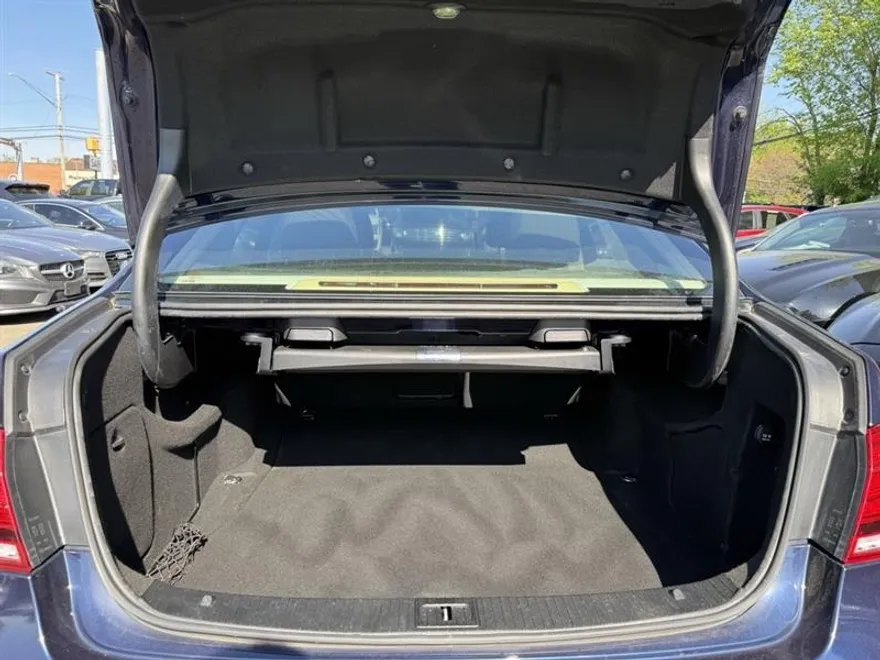 2015 Mercedes Benz E 350 photo 29