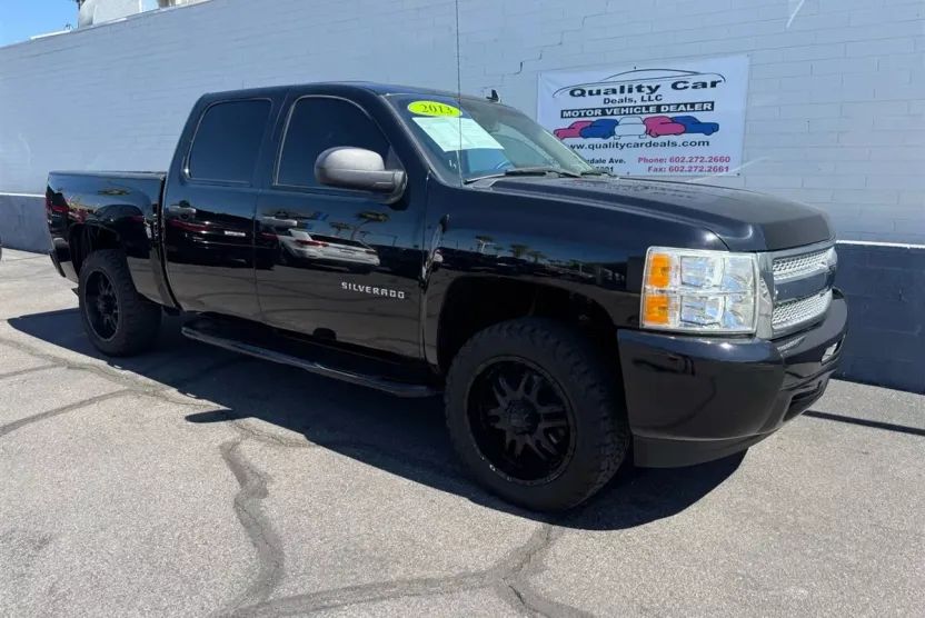 2013 Chevrolet Silverado LTZ photo 1