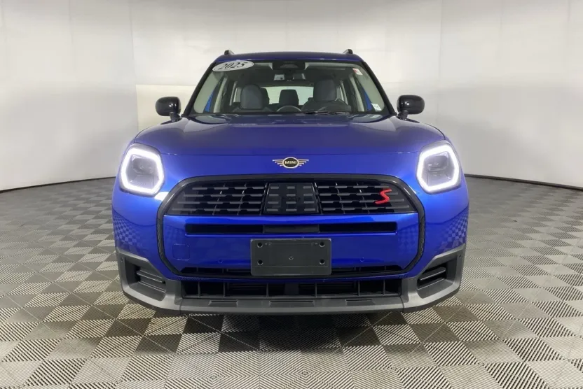 2025 Mini Cooper S ALL4 photo 1