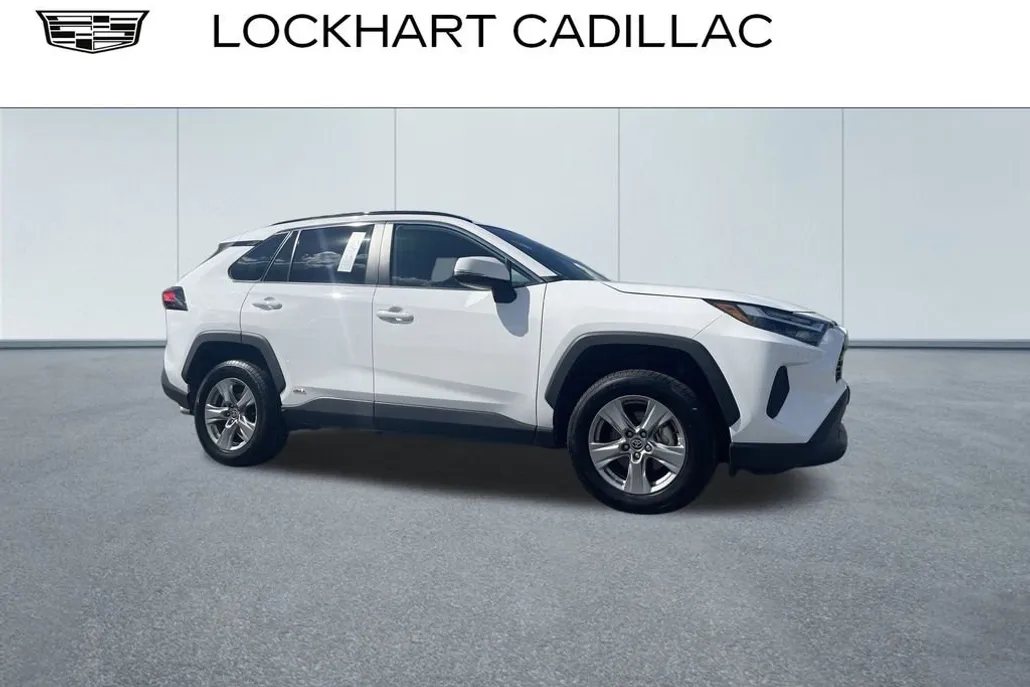 2024 Toyota RAV4 Hybrid XLE photo 1