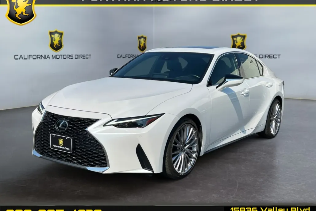 2023 Lexus IS 300 photo 1