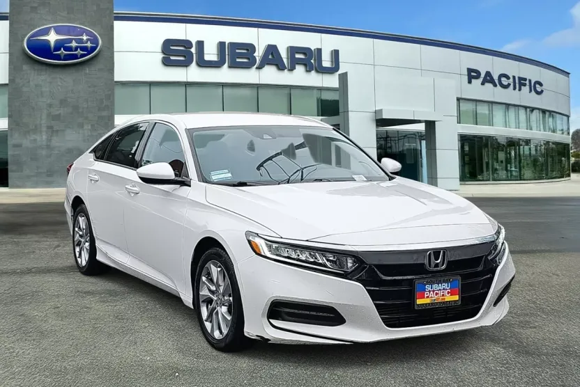 2019 Honda Accord LX photo 1