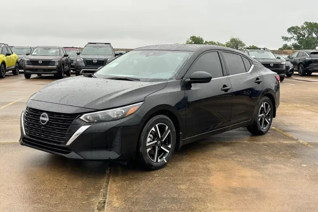2025 Nissan Sentra SV photo 1