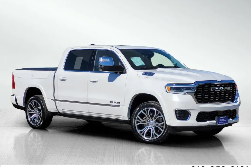 2025 Ram 1500 photo 1