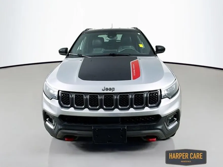2023 Jeep Compass Trailhawk photo 1