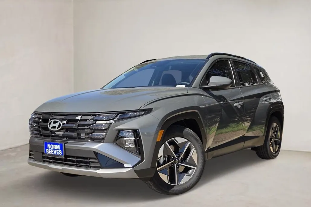 2025 Hyundai Tucson SEL photo 1