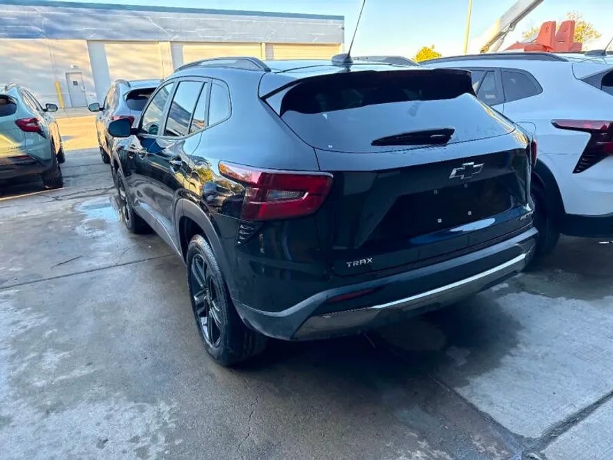 2025 Chevrolet Trax ACTIV photo 1